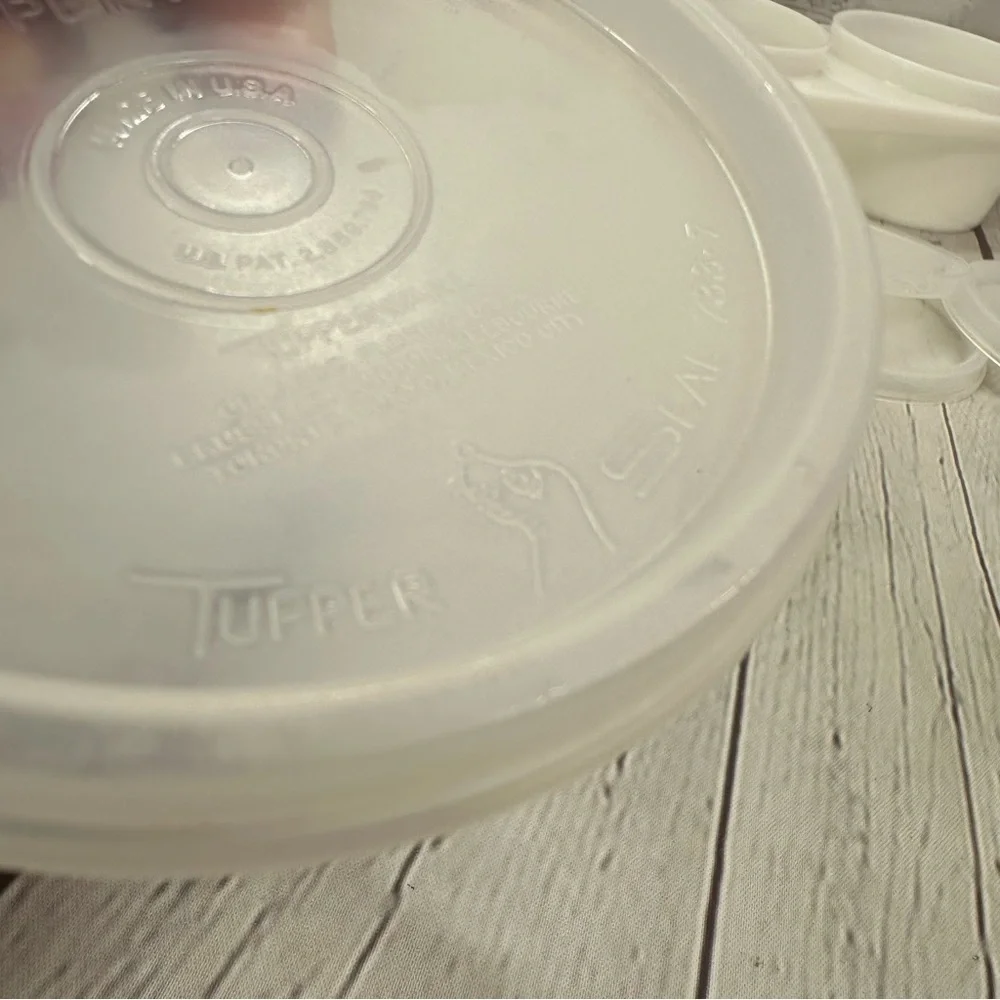 Tupperware good preowned